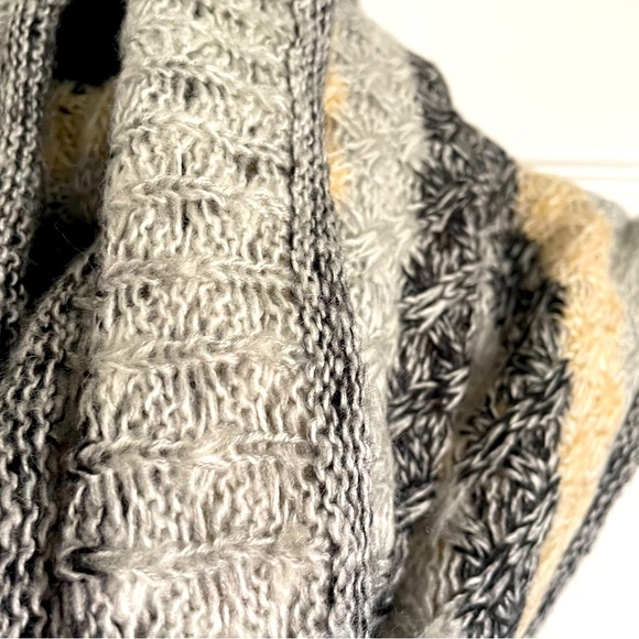 Women’s Do Everything in Love Knit Infinity Scarf - Grey/Cream - Picture 4 of 6